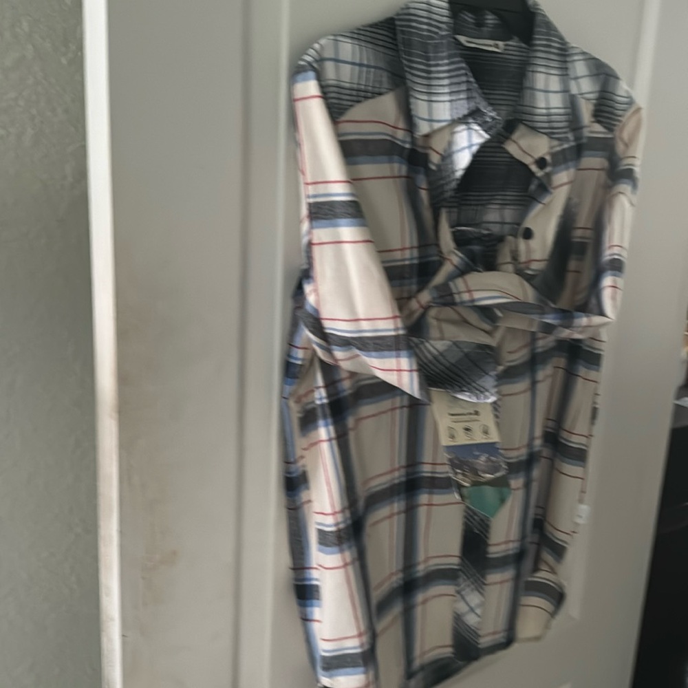 Long sleeve shirt